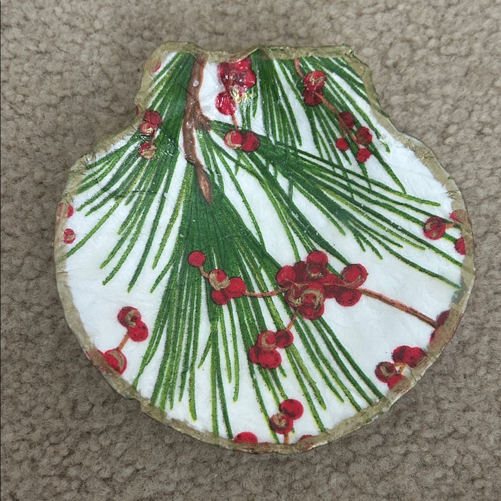 Decoupage Red/Green Holiday Print Scallop Shell Trinket Dish